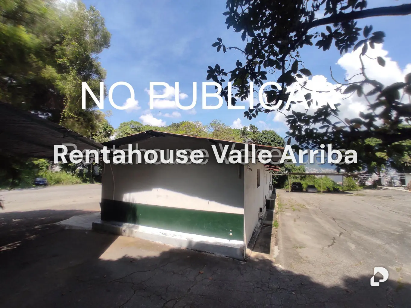 Terreno en Colinas de Bello Monte, Caracas – 17
