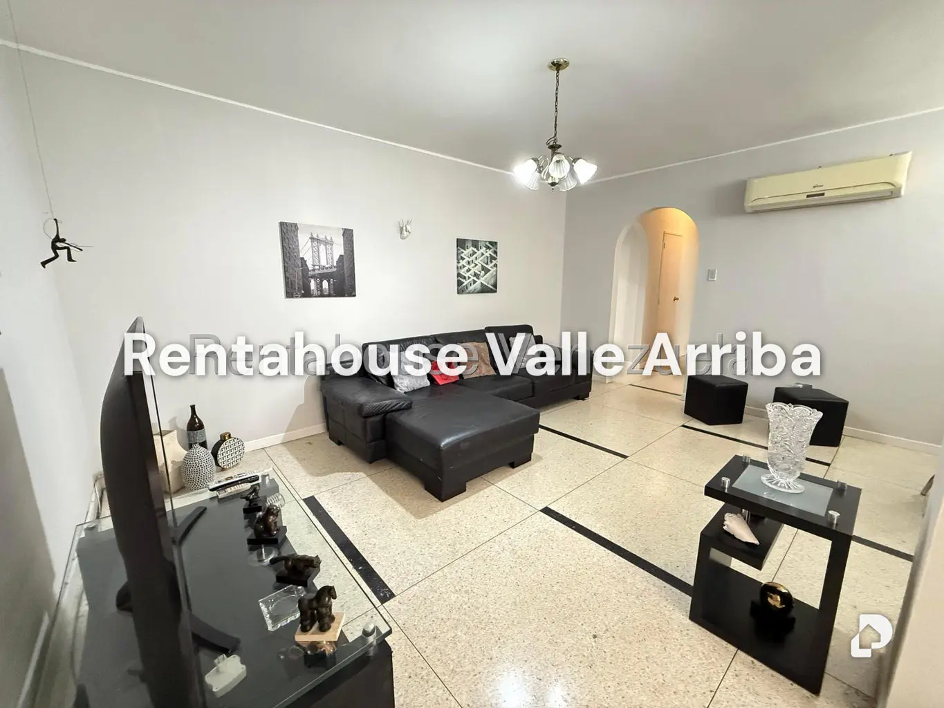 Apartamento en Los Palos Grandes, Caracas – 1