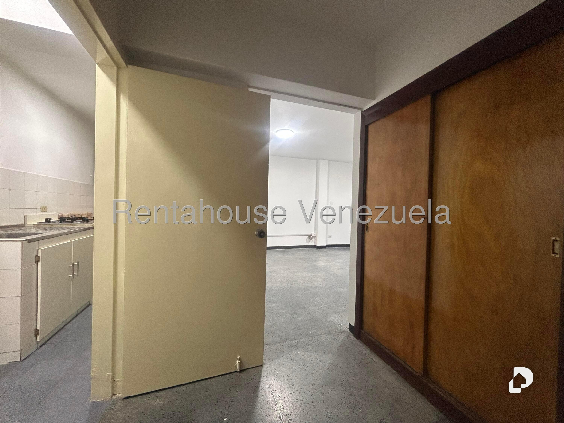 Oficina en Las Acacias, Caracas – 12