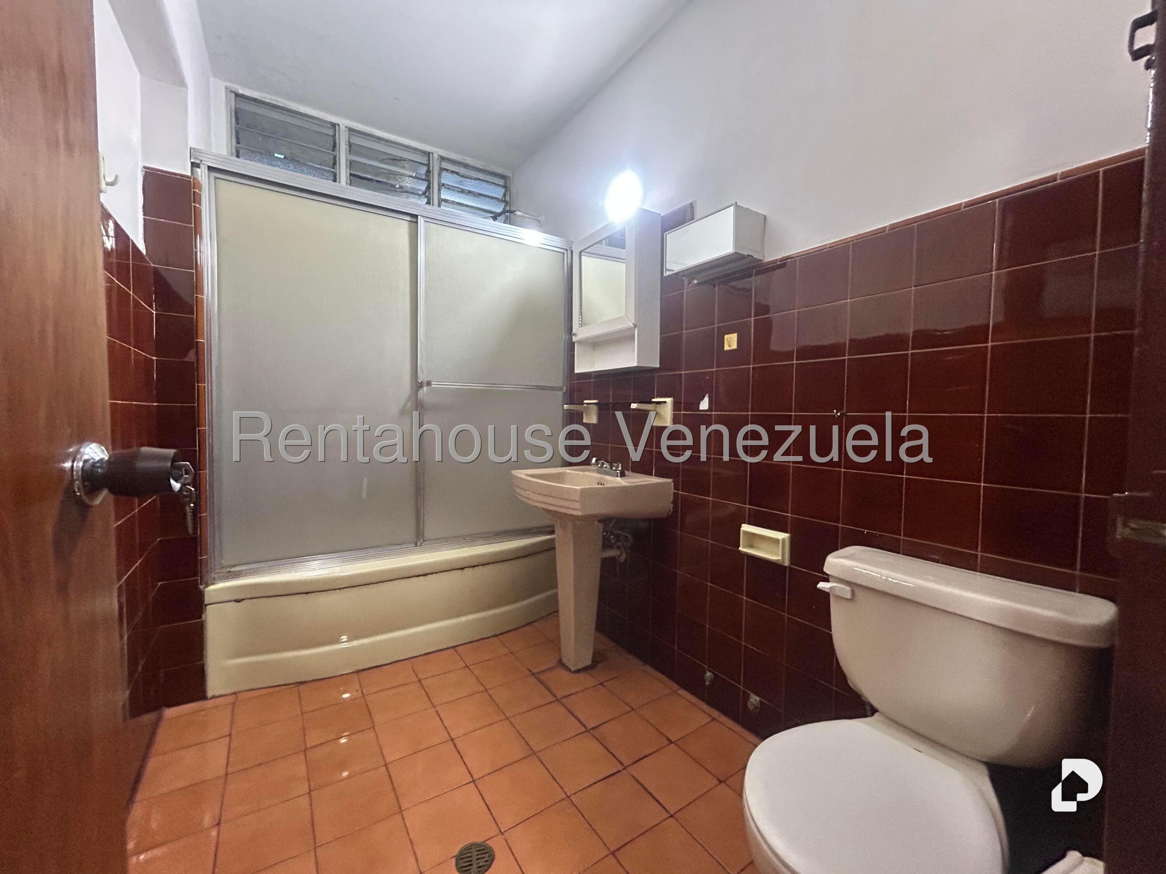 Oficina en Las Acacias, Caracas – 19