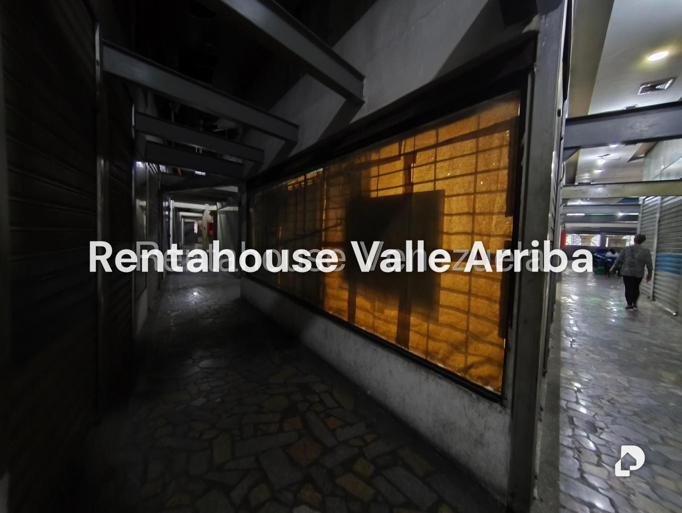 Local comercial en Parroquia Santa Rosalía, Caracas – 15