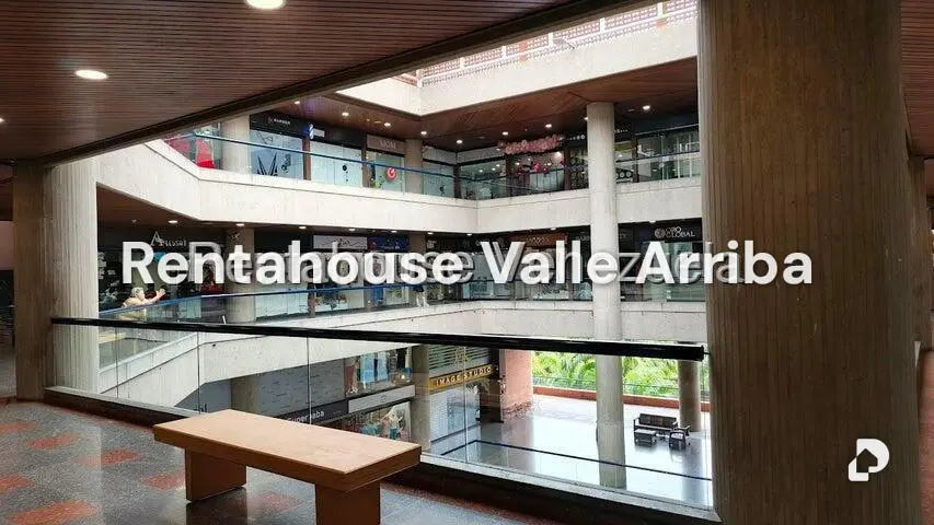 Local comercial en Santa Fe Norte, Caracas – 15