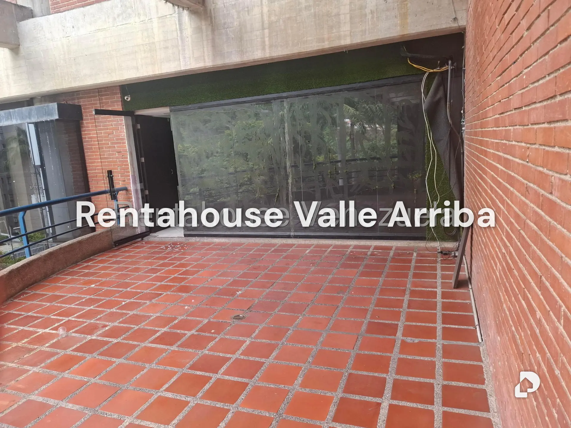 Local comercial en Santa Fe Norte, Caracas – 11
