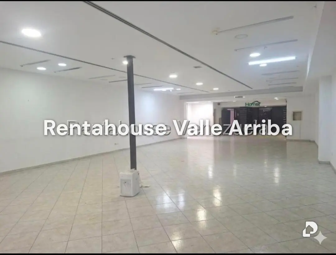 Local comercial en Santa Fe Norte, Caracas – 9