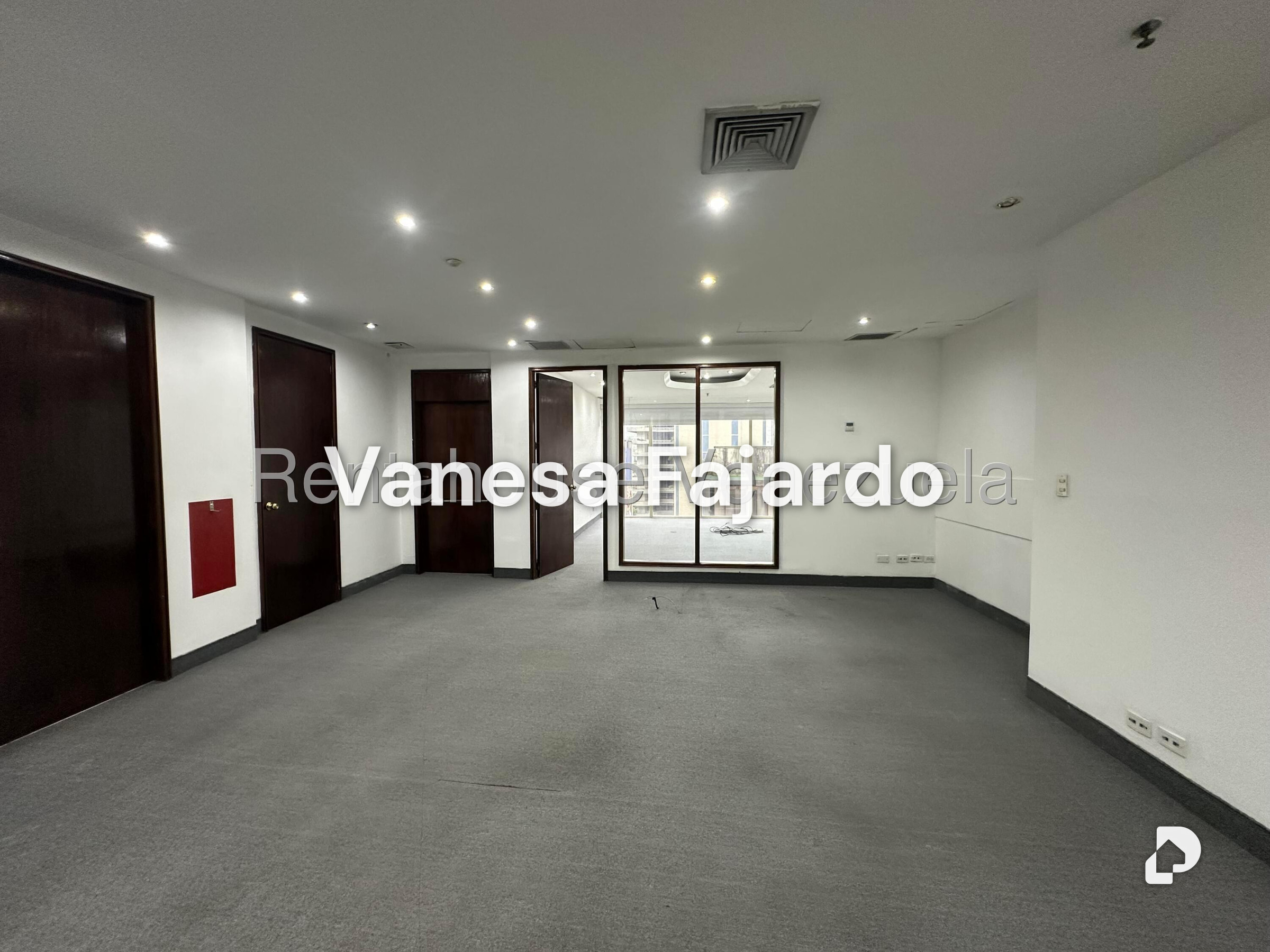 Oficina en El Rosal, Caracas – 24