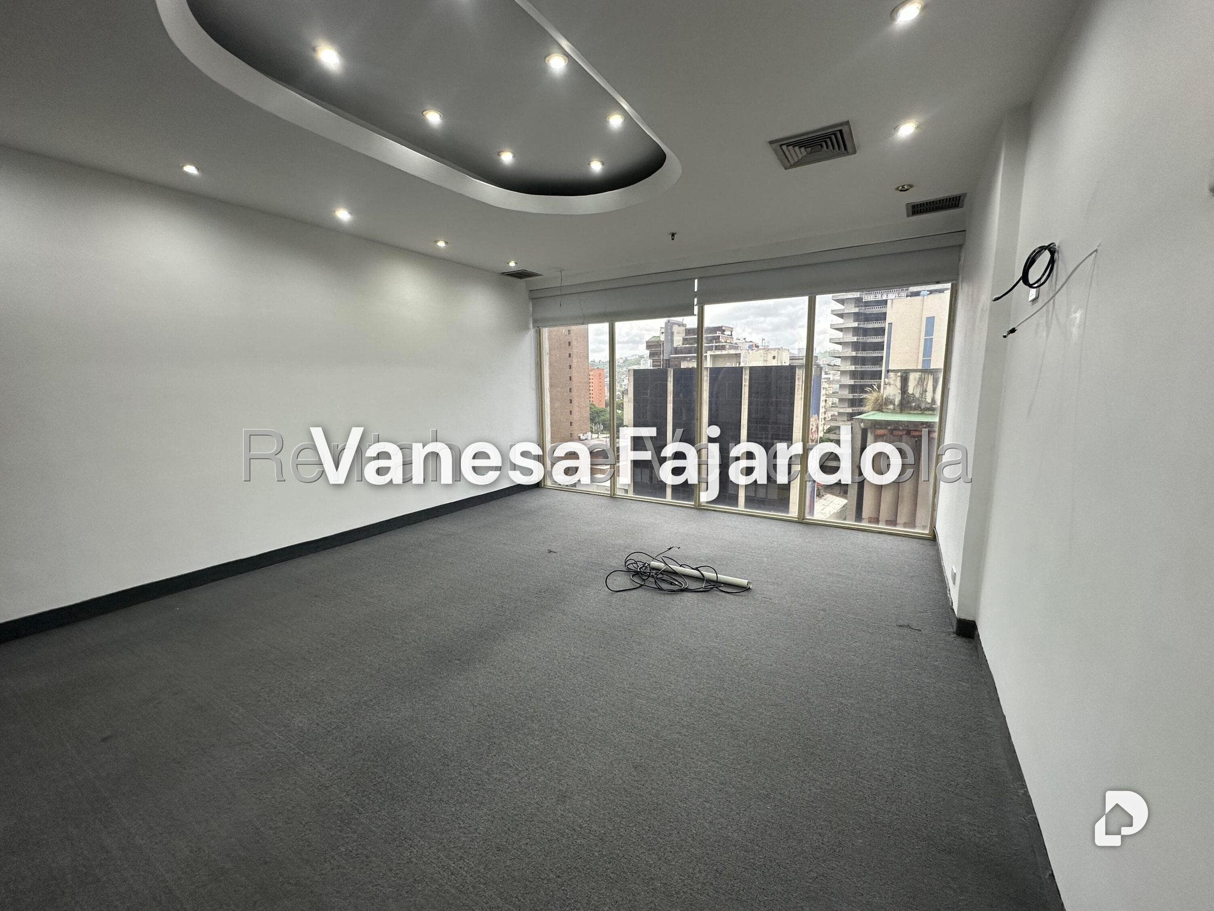 Oficina en El Rosal, Caracas – 28