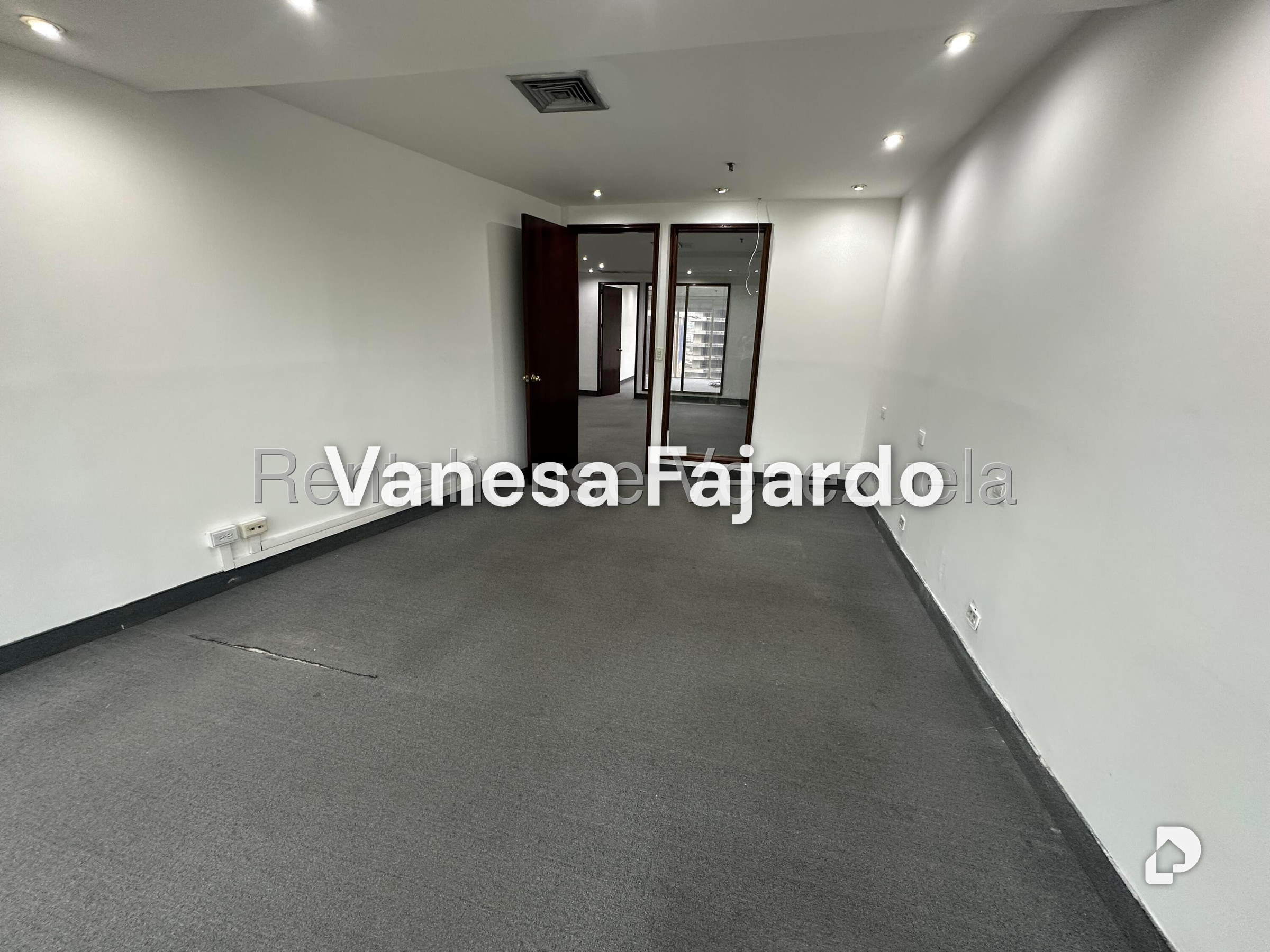 Oficina en El Rosal, Caracas – 16