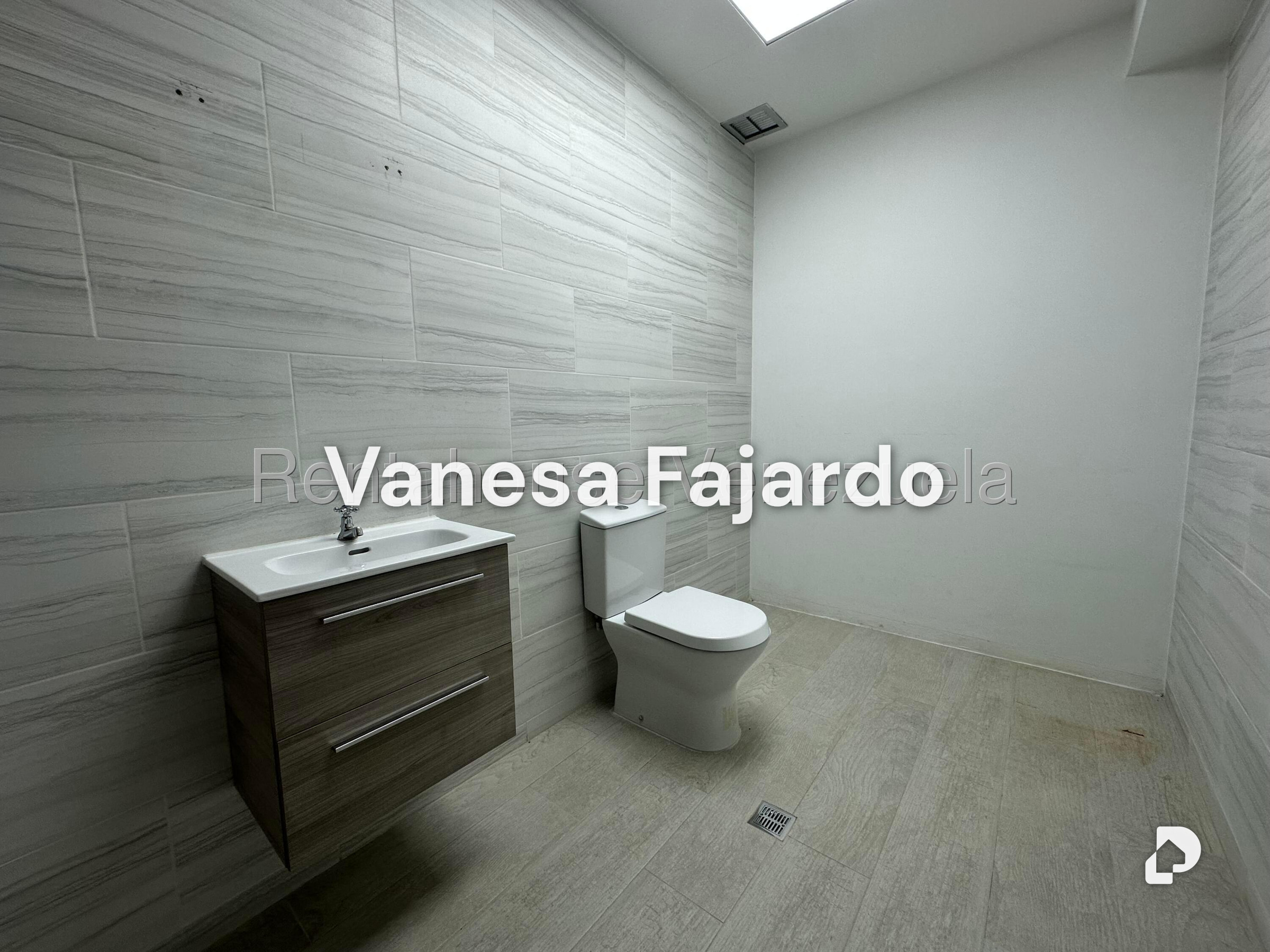 Oficina en El Rosal, Caracas – 11