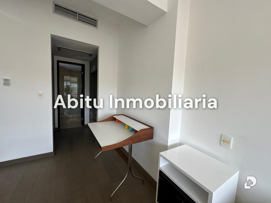 Apartamento en Las Mercedes, Caracas – 18