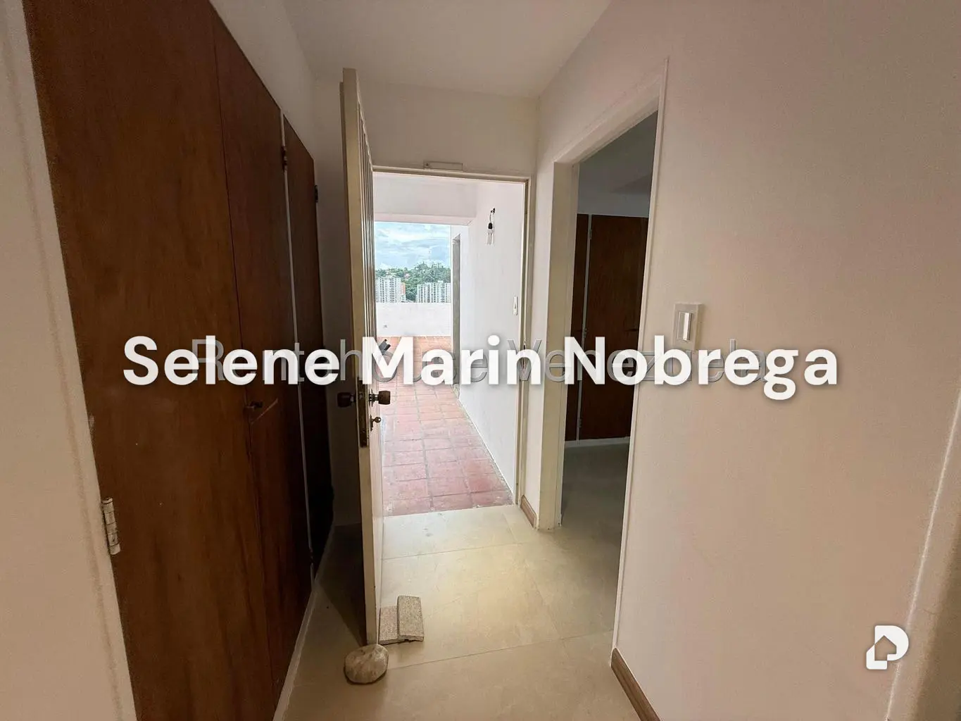 Apartamento en El Cigarral, Caracas – 24