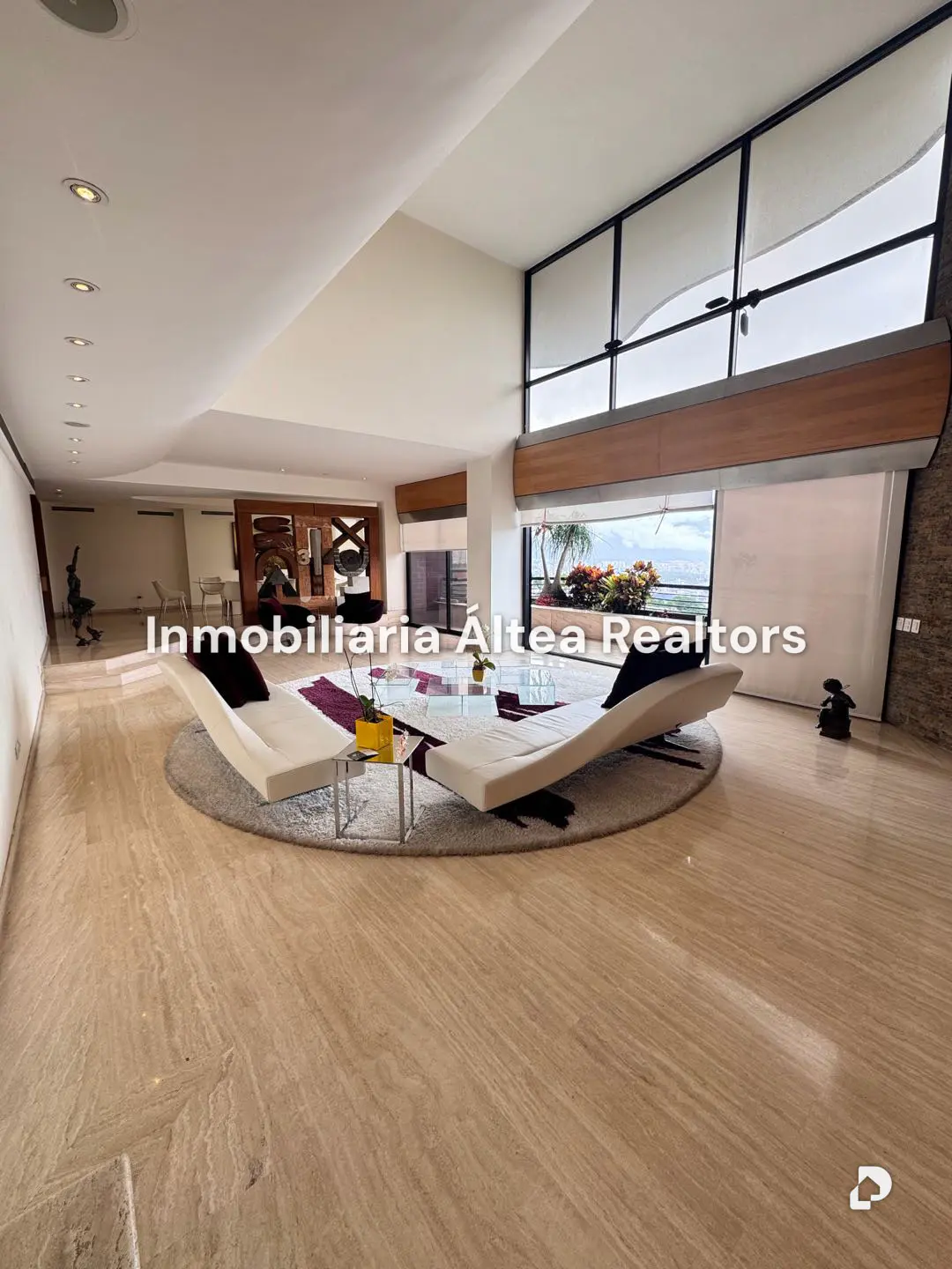 Penthouse in Caracas – 1