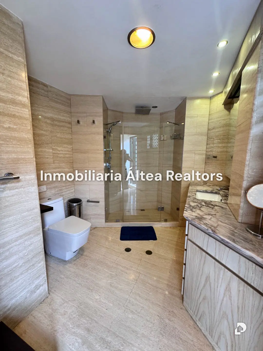 Penthouse in Caracas – 8