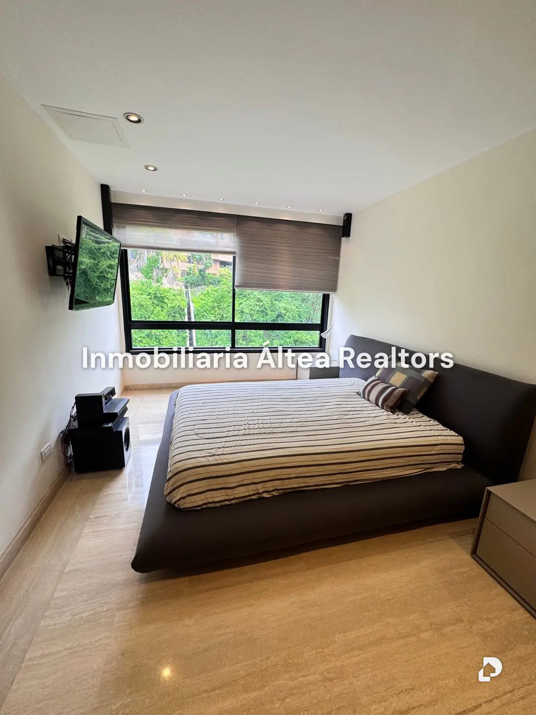 Penthouse in Caracas – 11