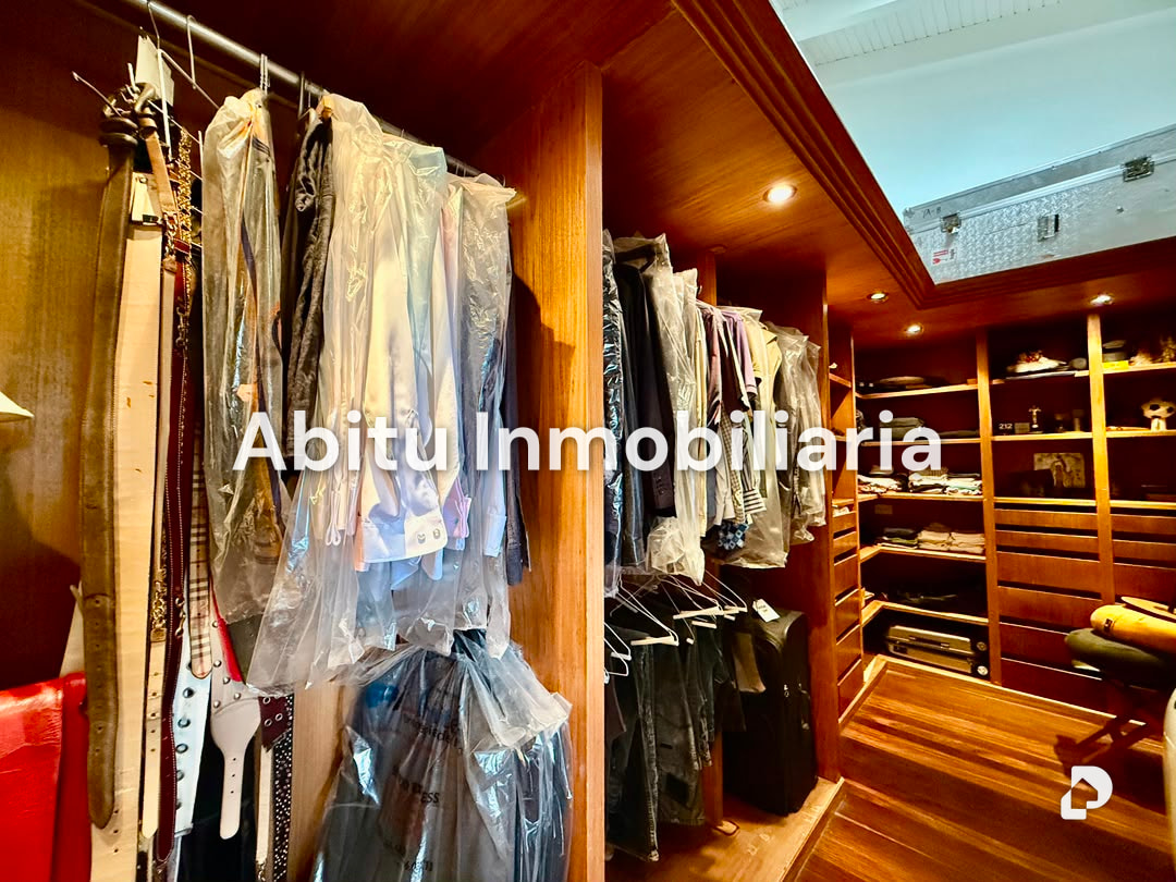 House in Cerro Verde, Caracas – 40