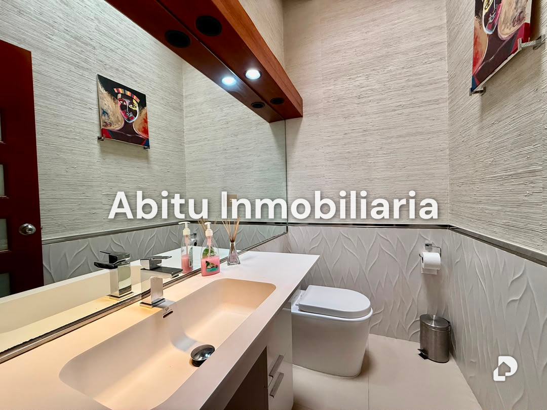 House in Cerro Verde, Caracas – 43