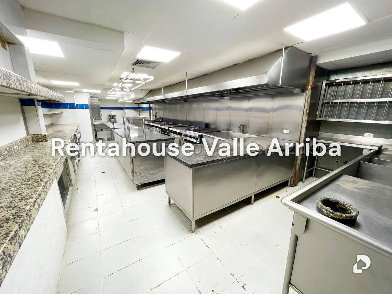 Local comercial en Los Palos Grandes, Caracas – 21