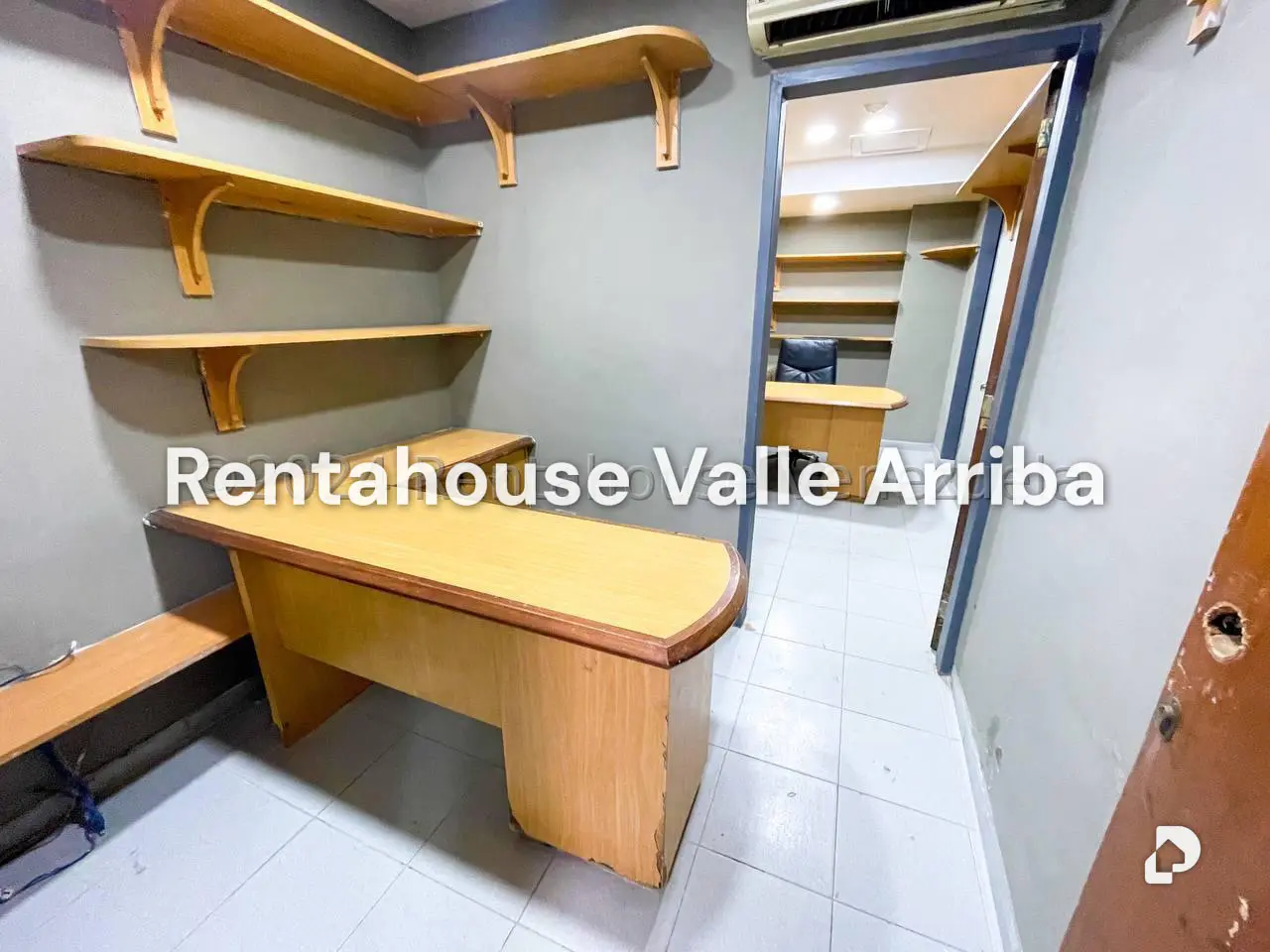 Local comercial en Los Palos Grandes, Caracas – 23