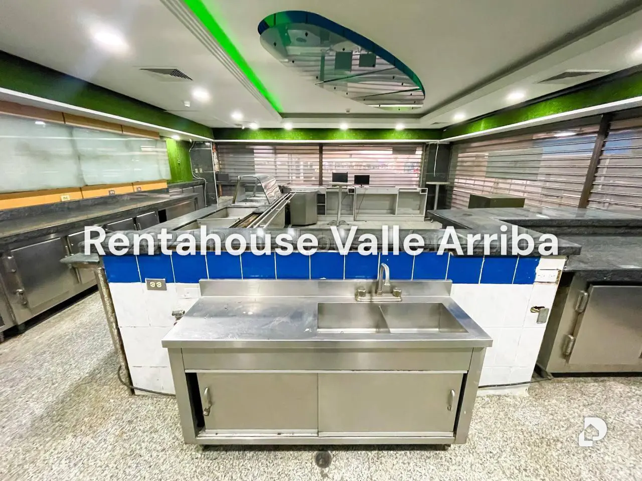 Local comercial en Los Palos Grandes, Caracas – 9
