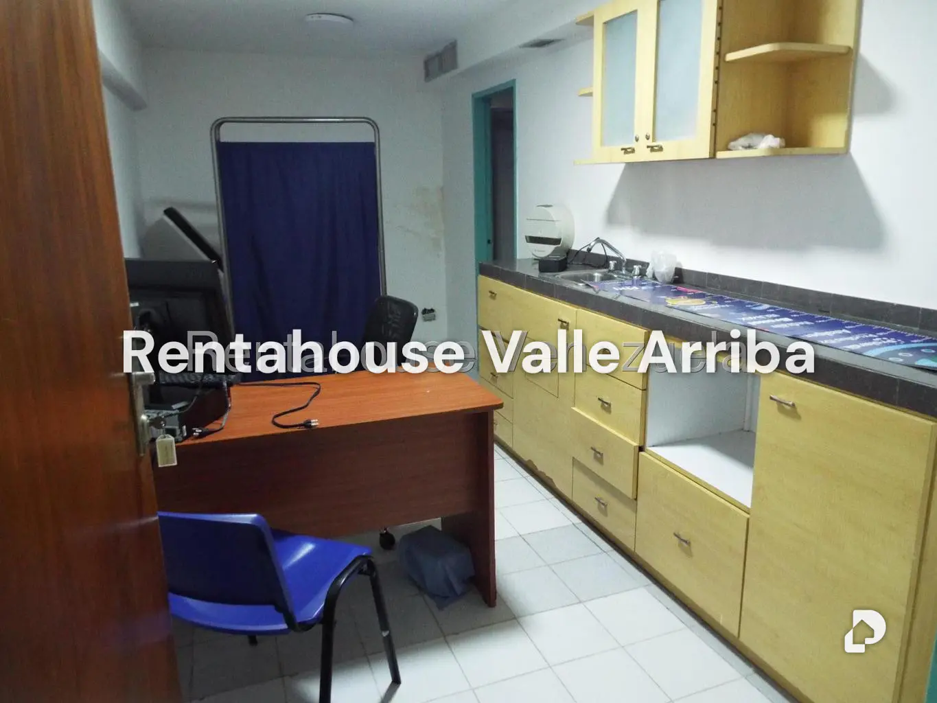 Local comercial en La Carlota, Caracas – 17