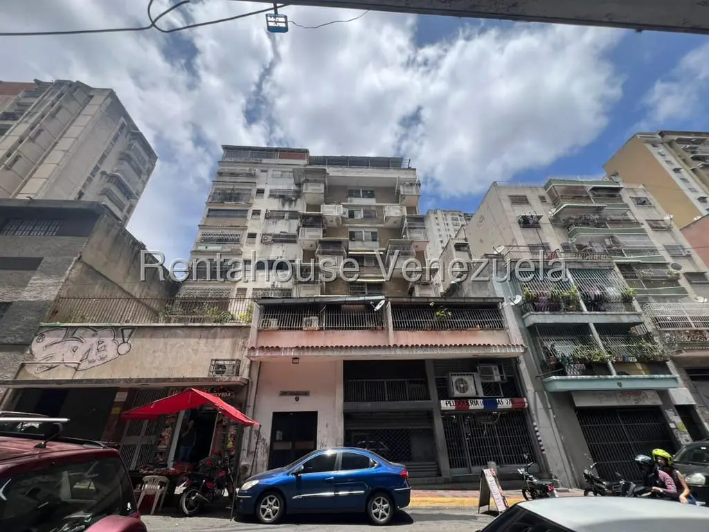 Apartment in Parroquia La Candelaria, Caracas - 1