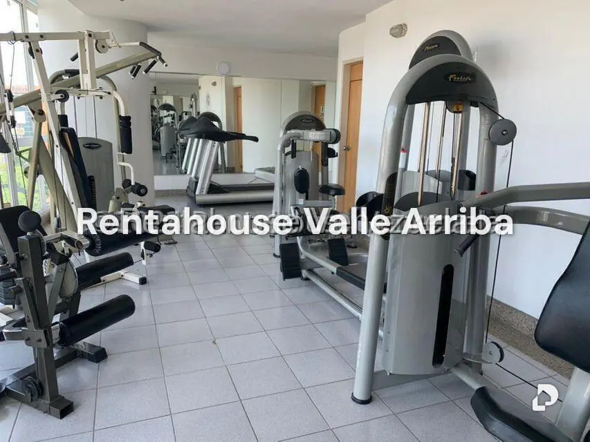 Apartamento en El Rosal, Caracas – 25