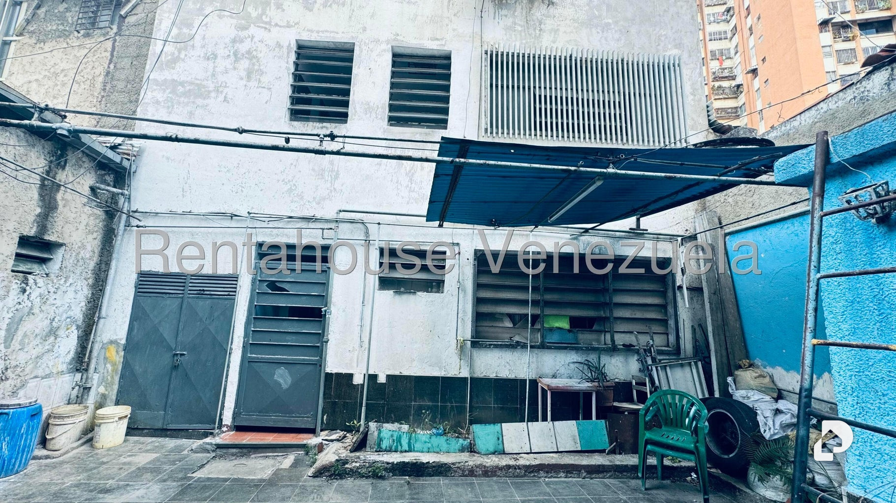 Edificio en Parroquia Altagracia, Caracas – 12