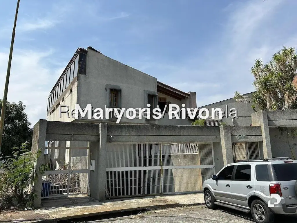 Casa en Santa Paula, Caracas – 3