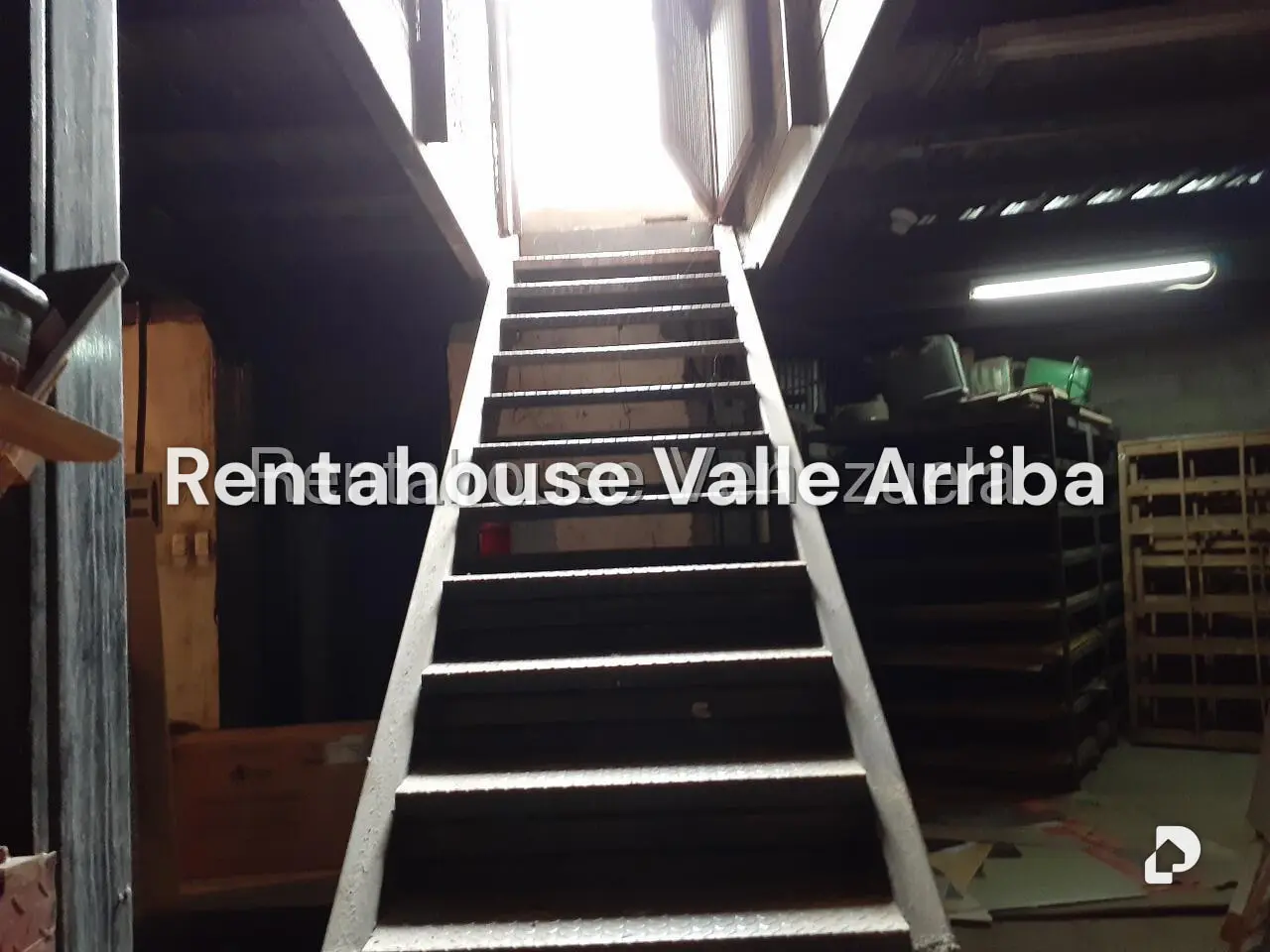Local comercial en Los Rosales, Caracas – 12