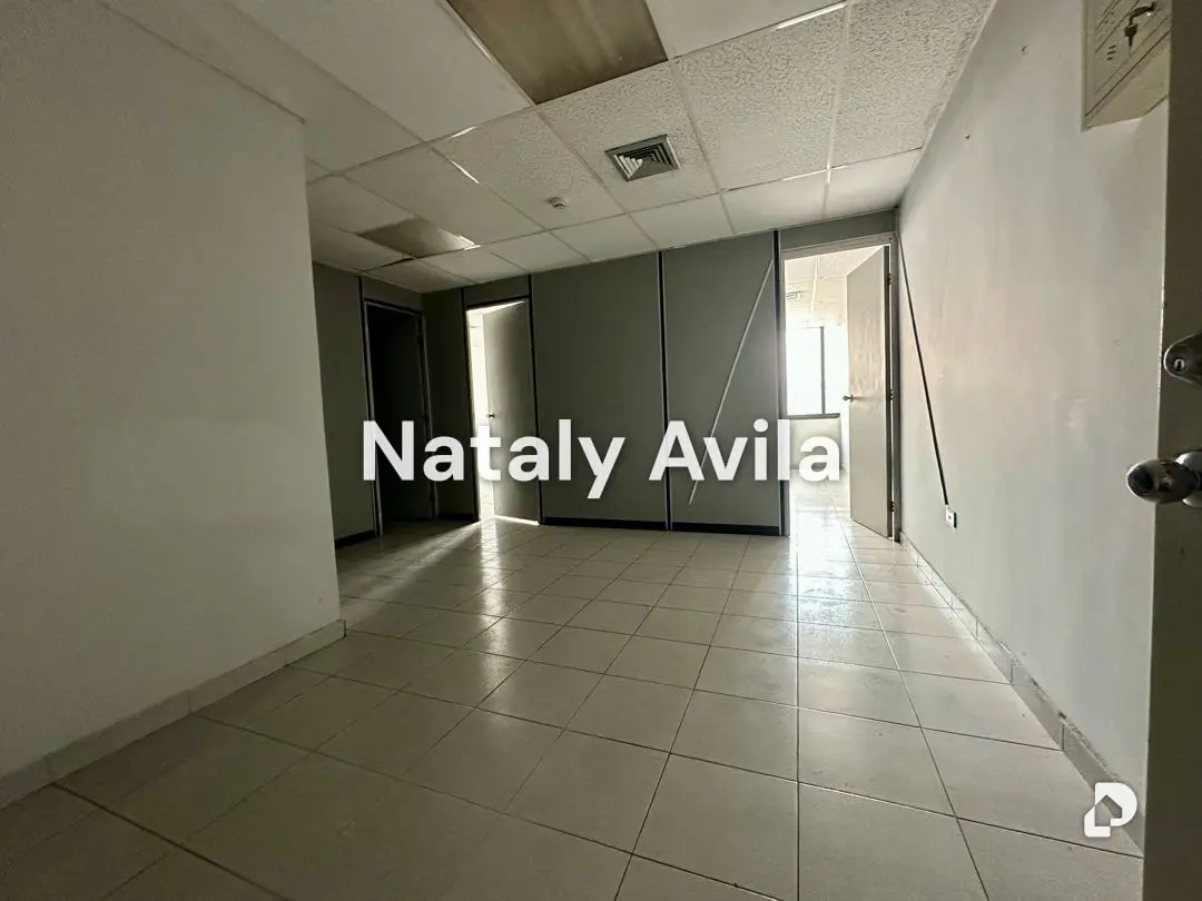 Oficina en Av. Bolívar Norte, Valencia – 3