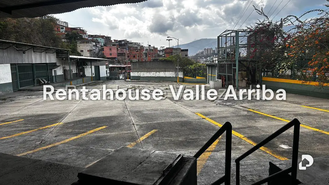 Galpón en Parroquia Santa Rosalía, Caracas – 13
