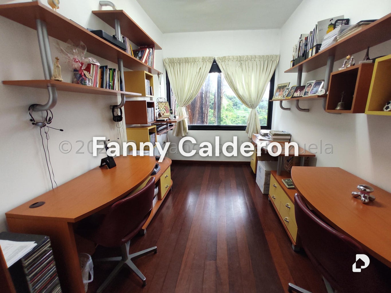 Casa en Colinas de Tamanaco, Caracas – 28