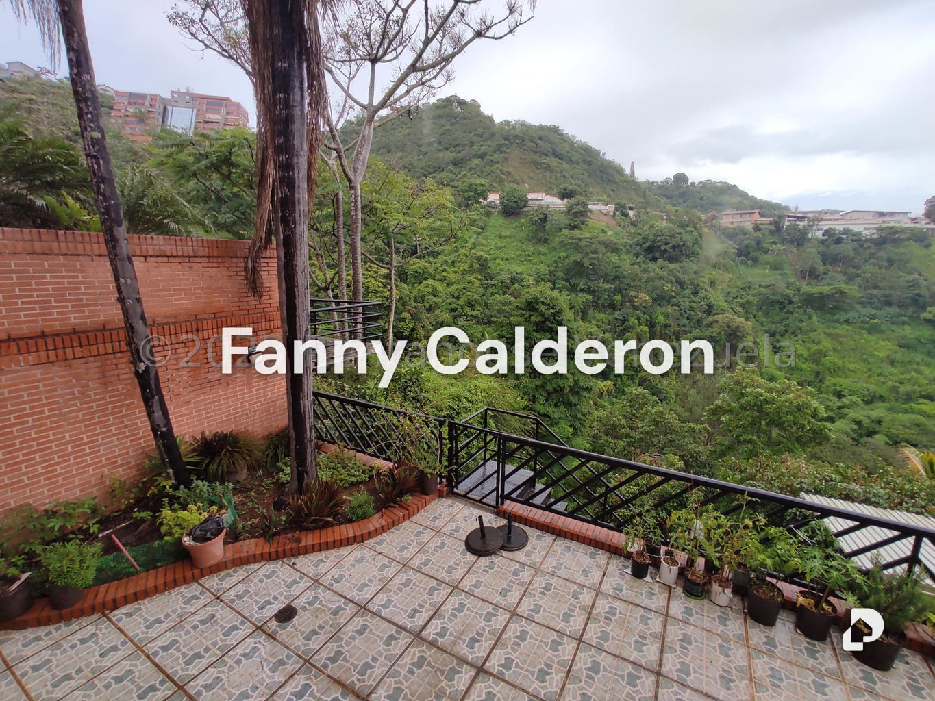 Casa en Colinas de Tamanaco, Caracas – 23