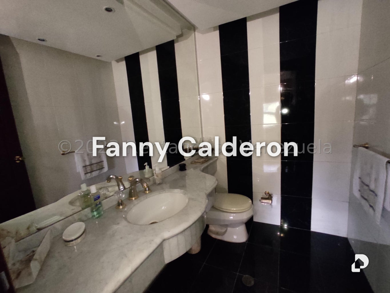 Casa en Colinas de Tamanaco, Caracas – 20