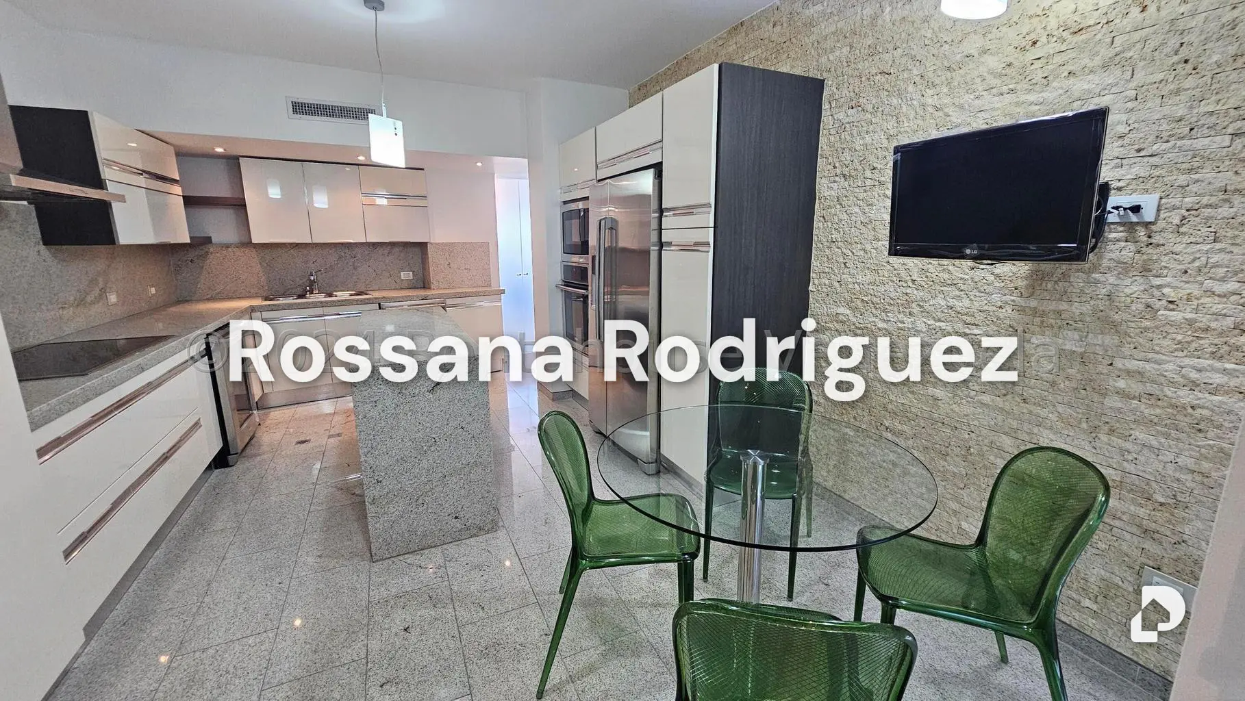 Apartamento en Las Mesetas de Santa Rosa de Lima, Caracas