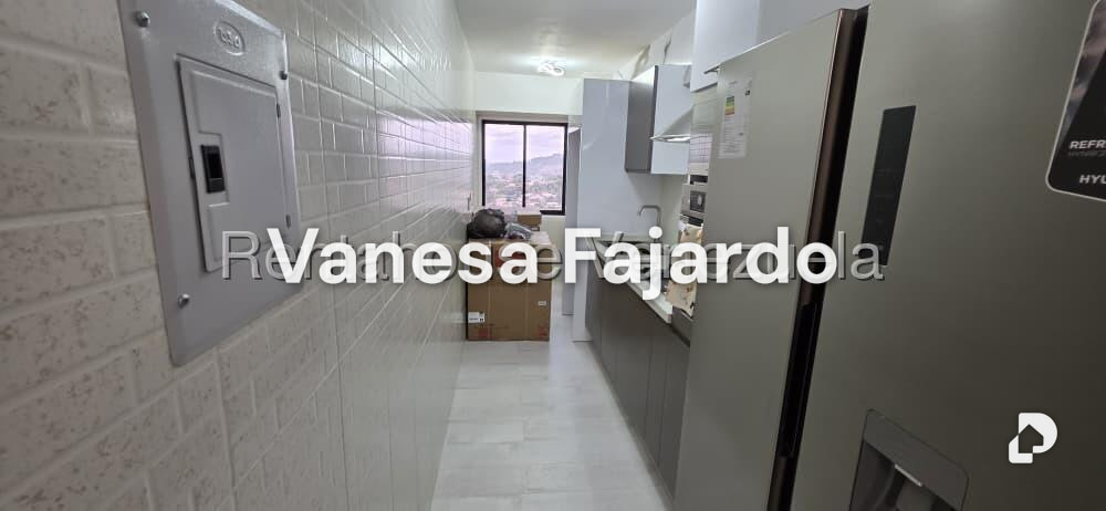 Apartamento en Alto Prado, Caracas – 13