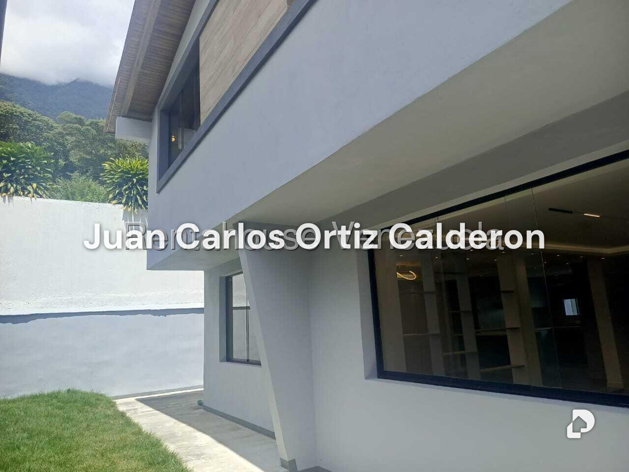 Casa en Los Palos Grandes, Caracas – 3
