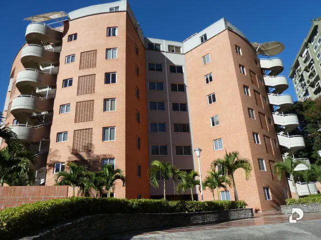 Apartamento en Lomas del Club Hípico, Caracas – 2