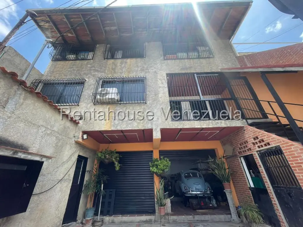 Warehouse in Boleíta Sur, Caracas - 1