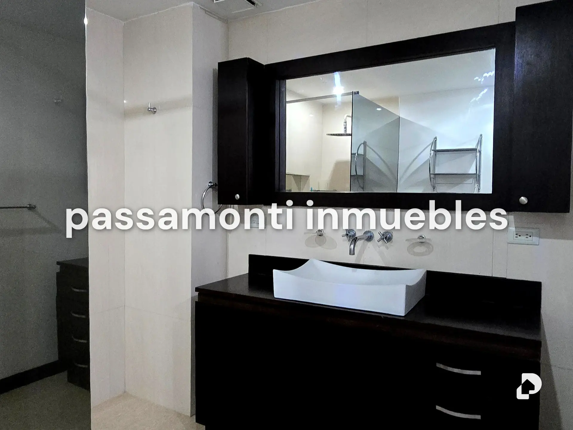 Apartment in Paraiso, Pampatar – 16
