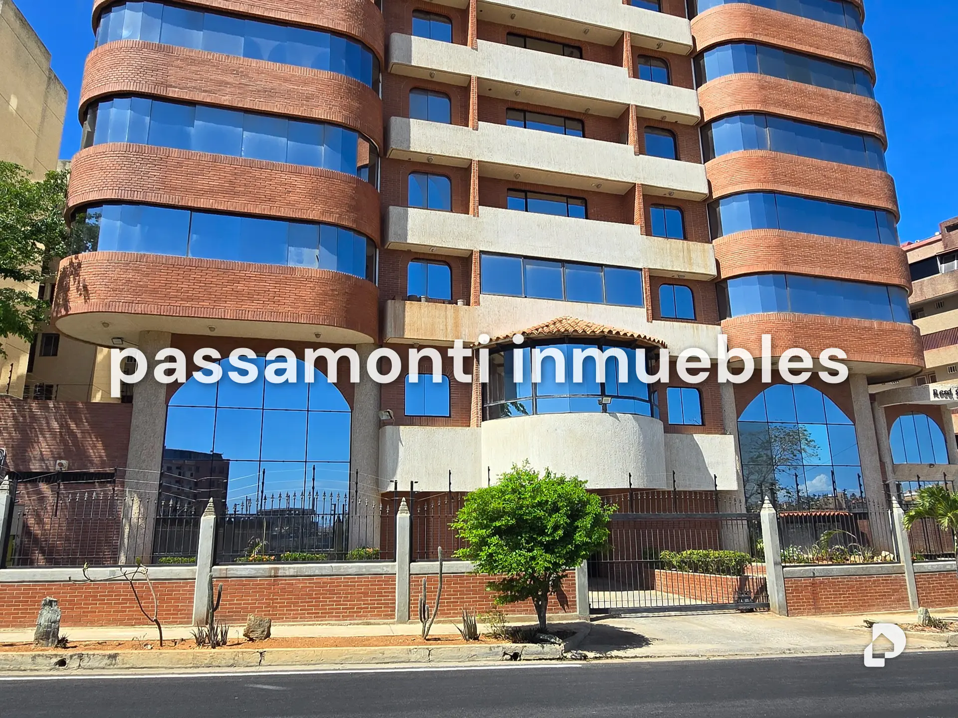 Apartment in Paraiso, Pampatar – 1
