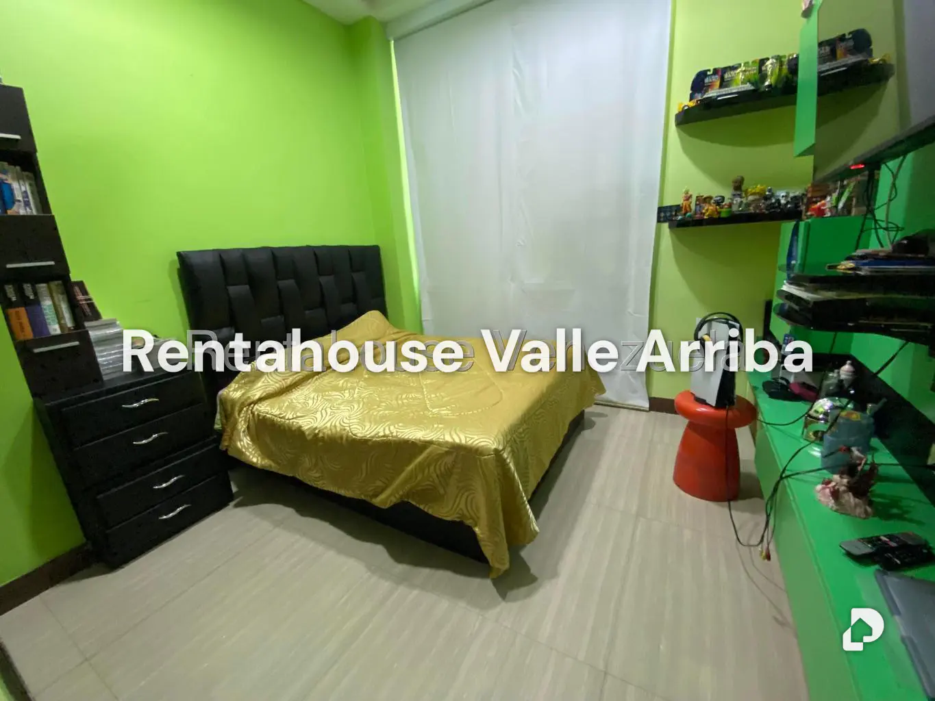 Apartamento en Las Mesetas de Santa Rosa de Lima, Caracas – 16