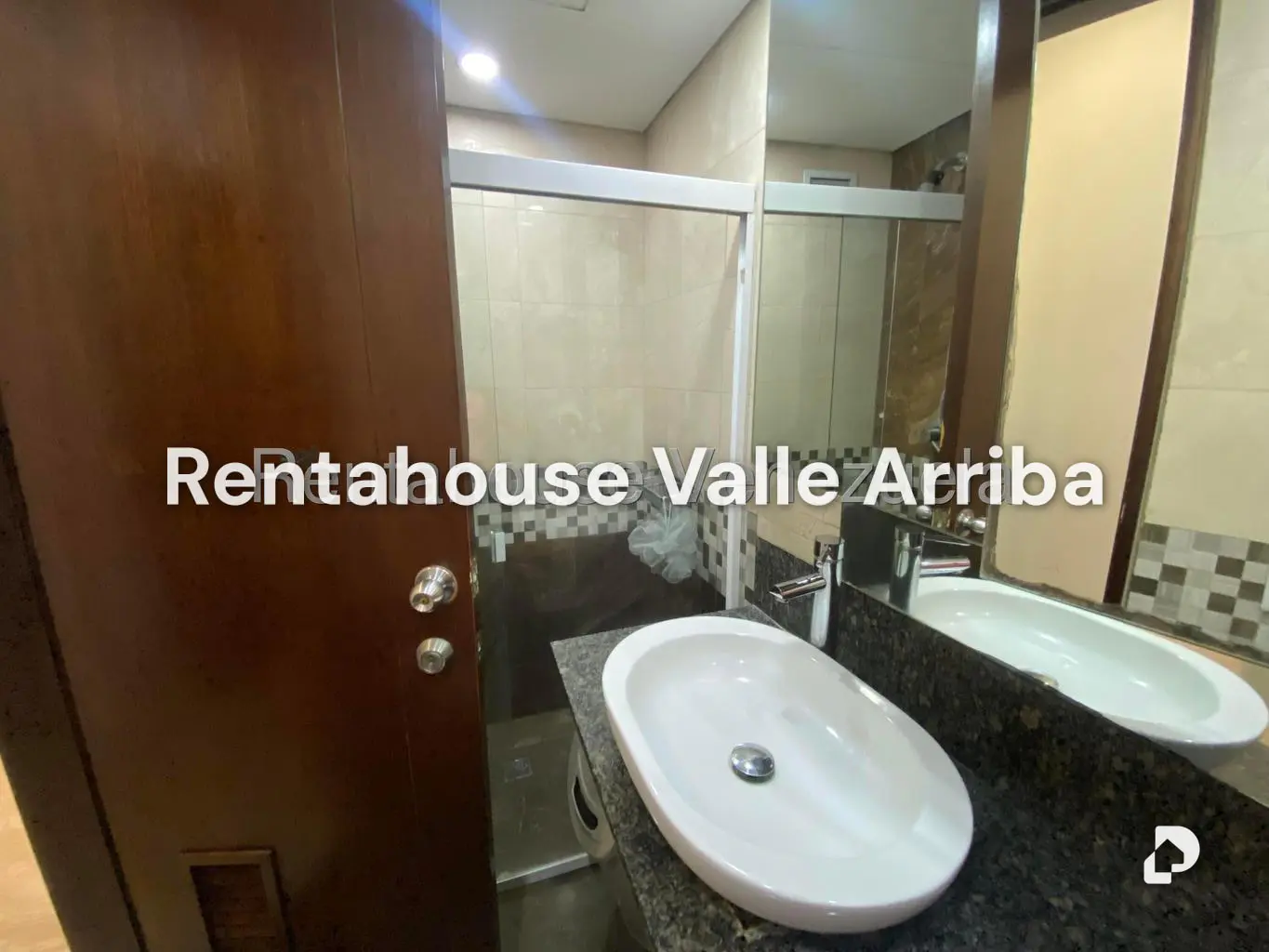 Apartamento en Las Mesetas de Santa Rosa de Lima, Caracas – 11