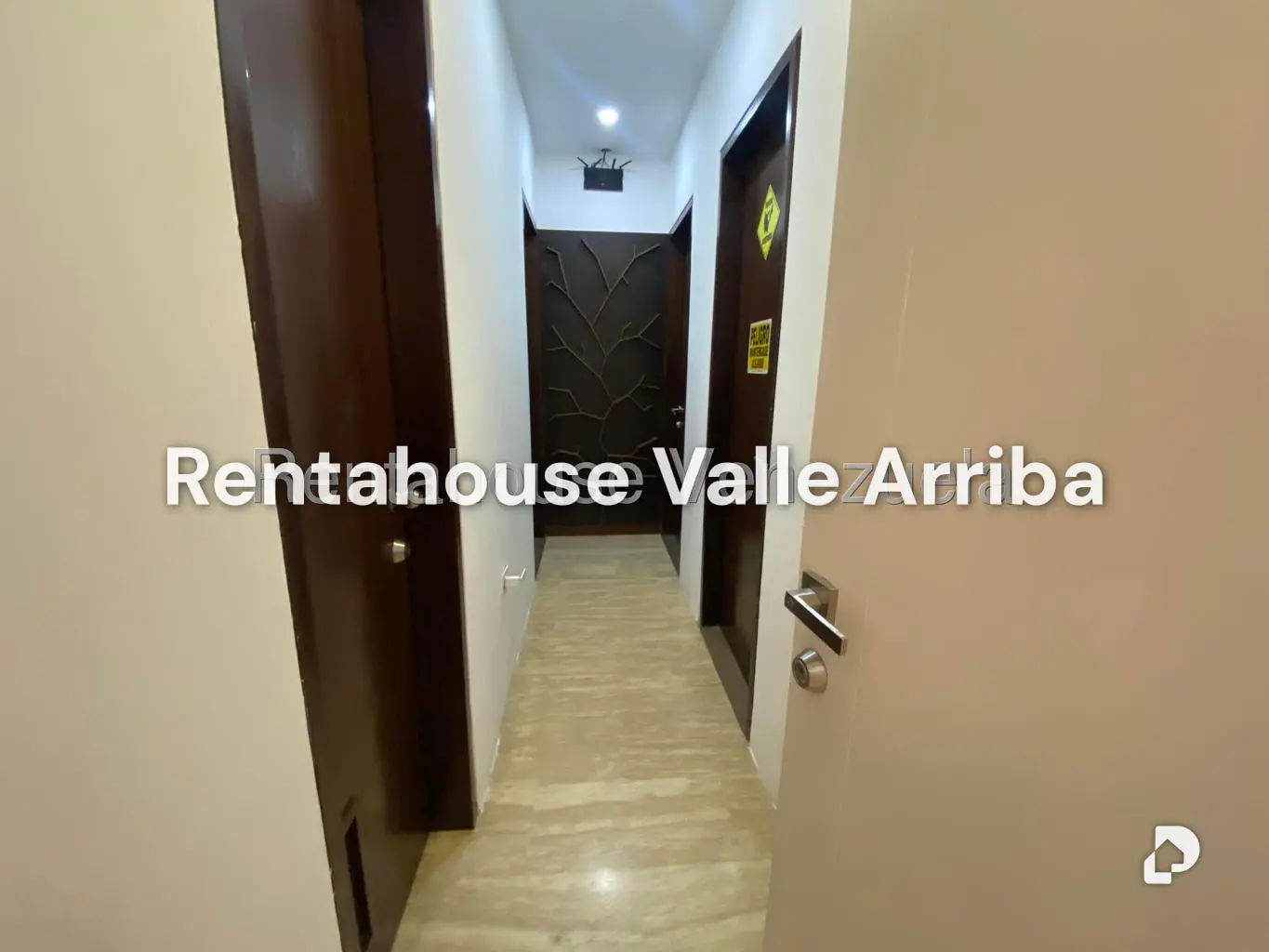 Apartamento en Las Mesetas de Santa Rosa de Lima, Caracas – 21