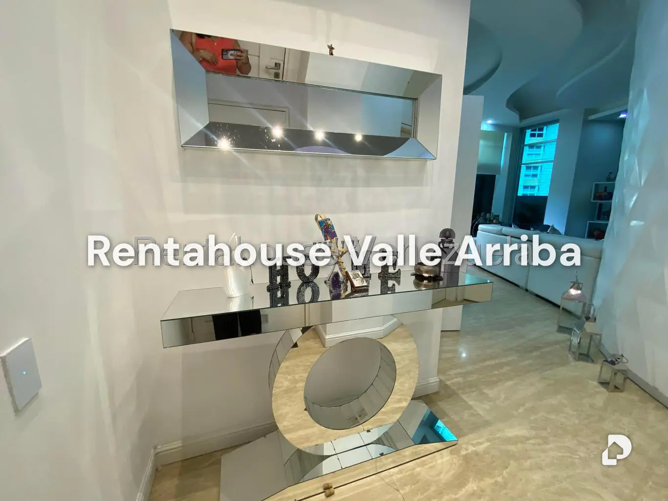 Apartamento en Las Mesetas de Santa Rosa de Lima, Caracas – 2