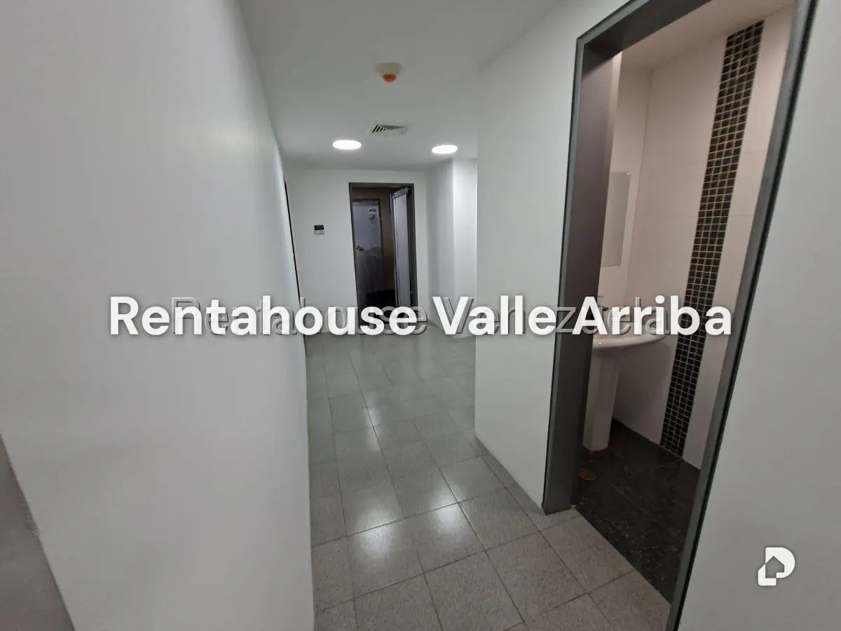 Office in Macaracuay, Caracas – 7