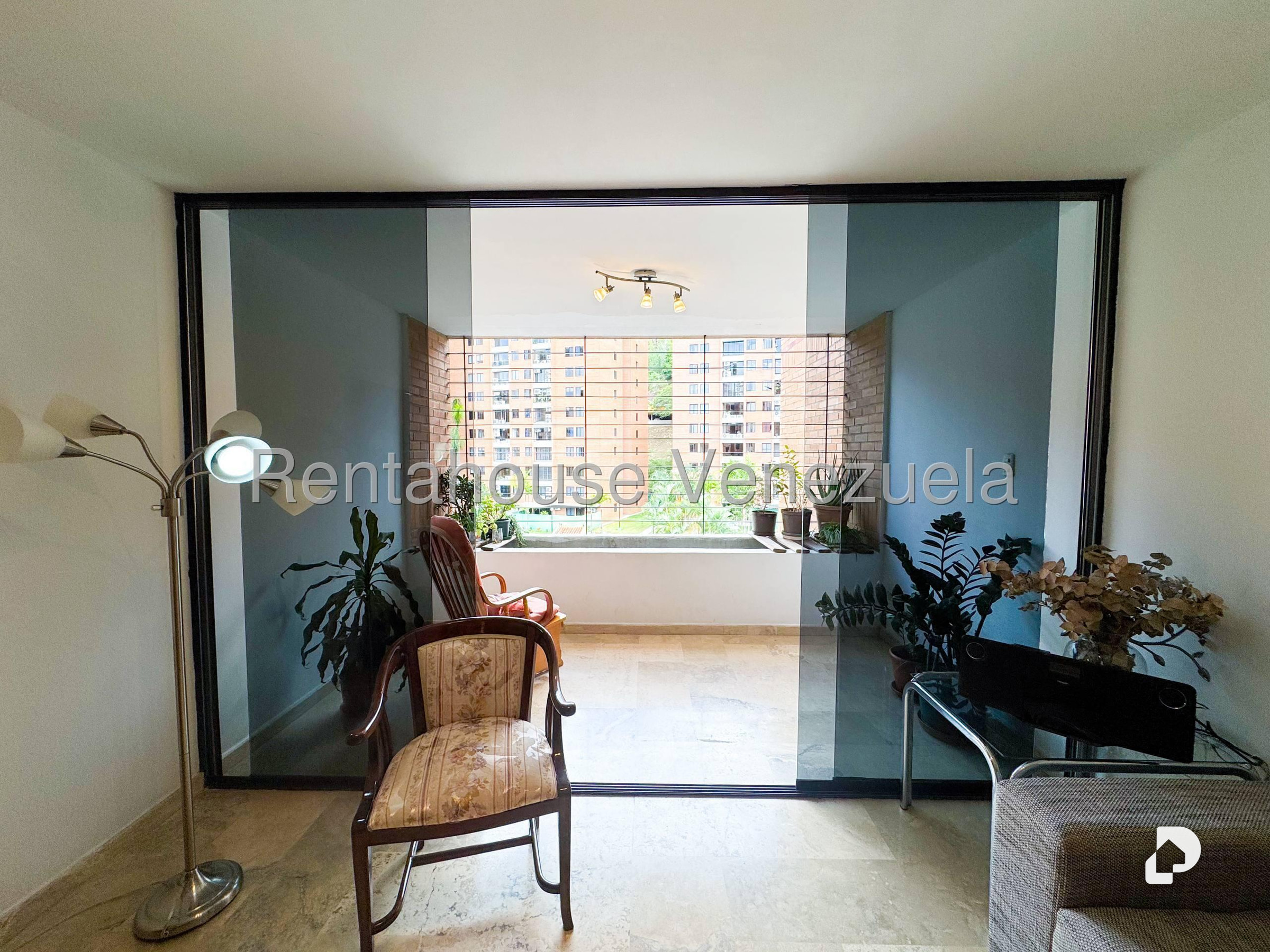 Apartamento en Colinas de La Tahona, Caracas – 11