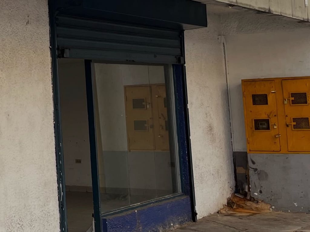 Local comercial en Catedral, Valencia - 1