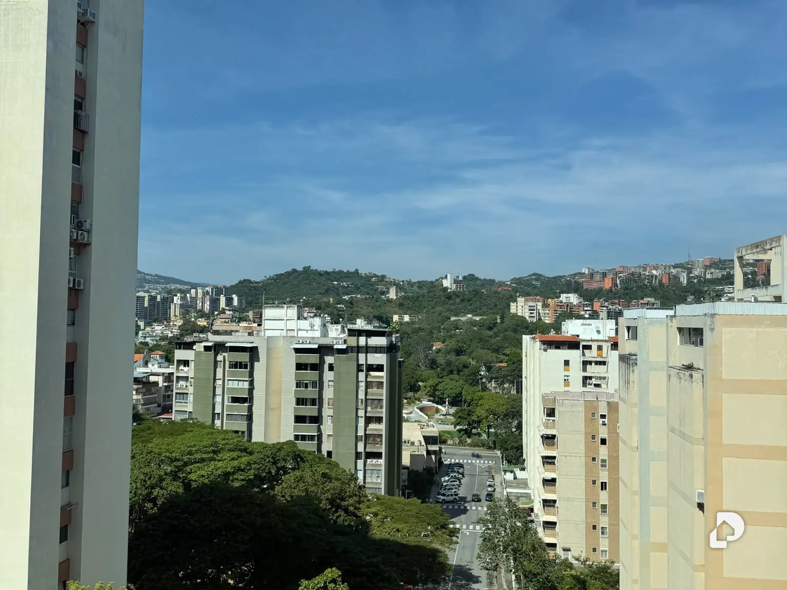 Apartamento en Santa Rosa de Lima, Caracas – 11