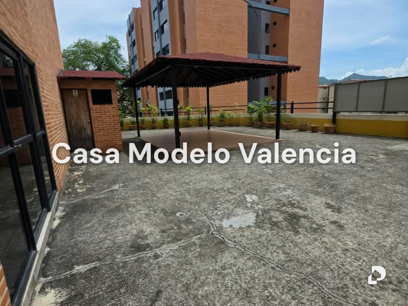 Apartamento en Tazajal, Naguanagua – 12