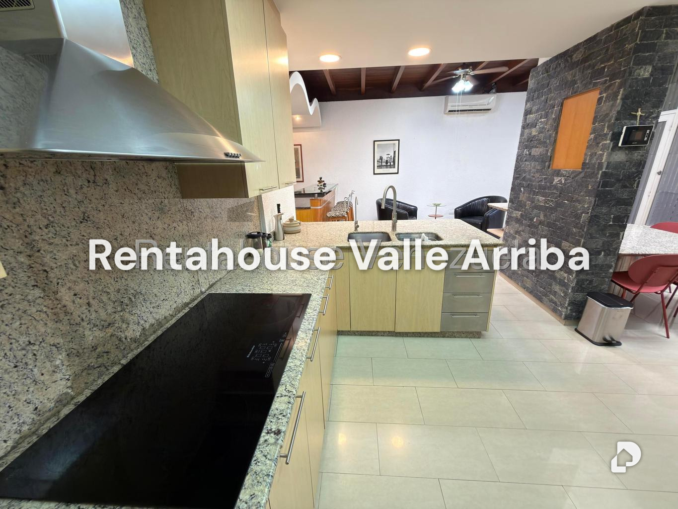 Casa en Alto Prado, Caracas – 14